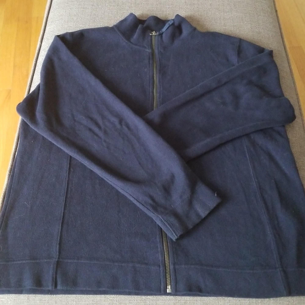 Eddie Bauer navy blue sweater